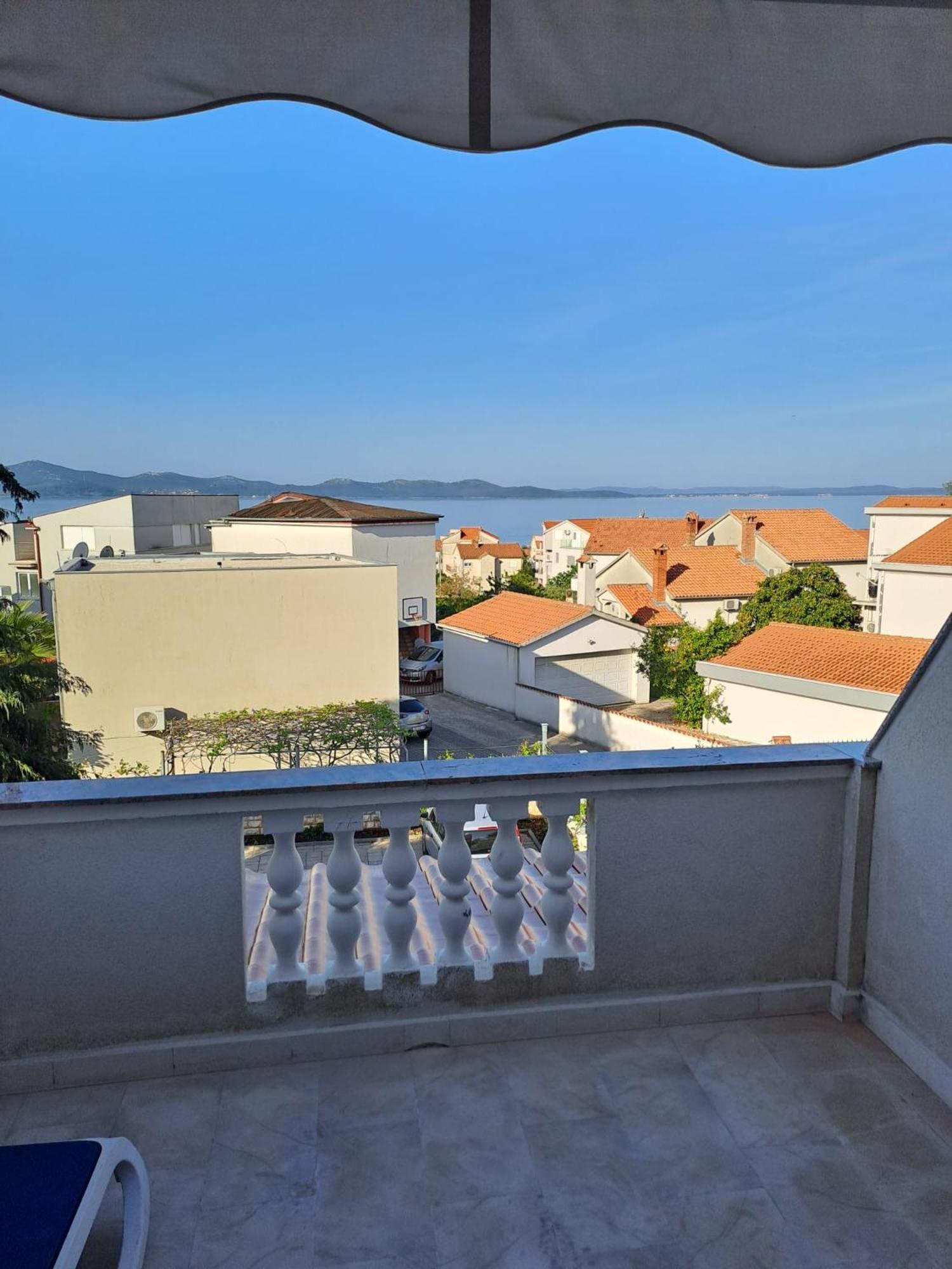 Romansa Apartament *